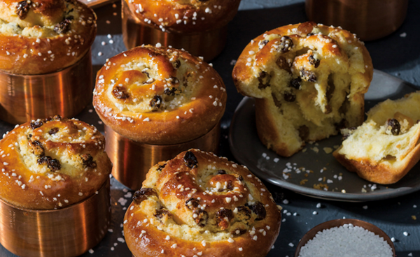 Pain au raisin sweet rolls
