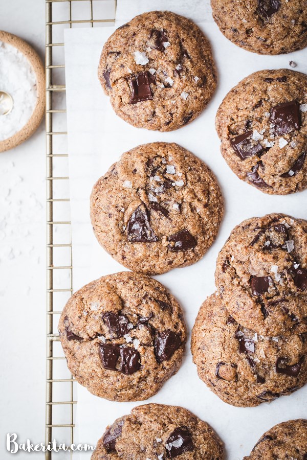 Paleo chocolate chip cookies