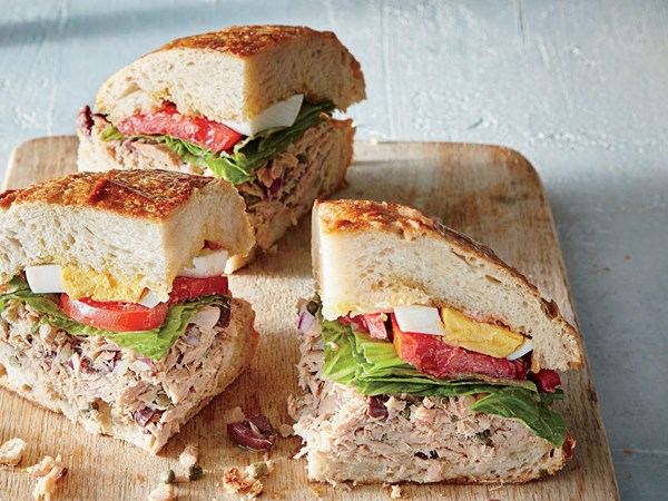 Pan bagnat tuna sandwich