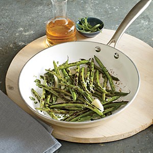 Pan-charred green beans with tarragon