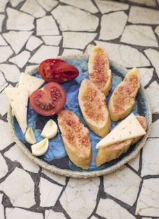 Pan con tomate