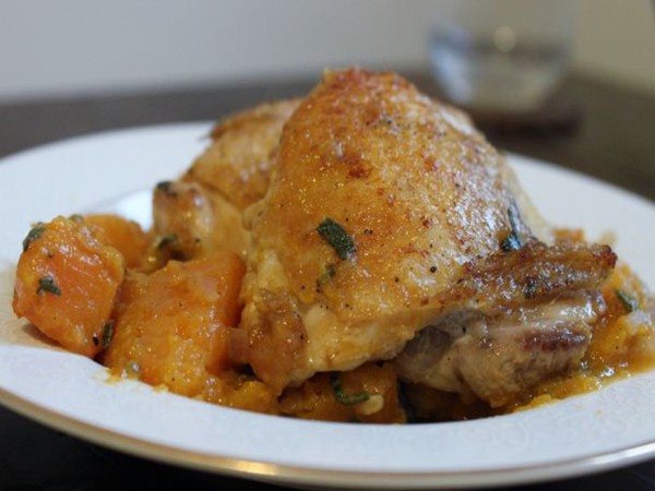 Pan-cooked chicken thighs with butternut squash