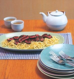 Pan-fried beef with oyster sauce