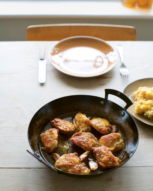 Pan-fried chicken with pimentón de la Vera and mashed potatoes [José Pizarro]