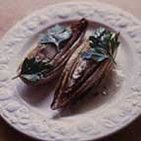 Pan-fried chicory with Roquefort dressing