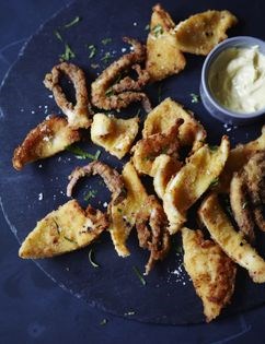 Pan-fried chilli squid with garlic mayonnaise