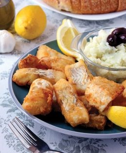 Pan-fried cod with garlic and potato purée (Bakaliaros me skordalia)