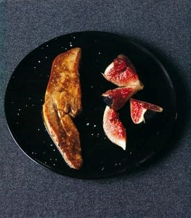 Pan-fried foie gras with overripe figs (Foie gras frais poêlé, figues trop mûres)