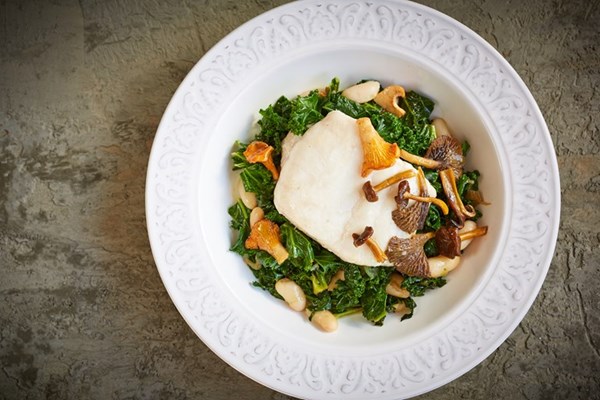  Pan-fried hake with mushrooms, beans, kale and sesame dressing
