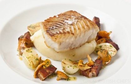 Pan-fried halibut with smoked bacon and girolles