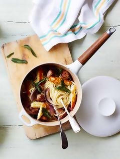 Pan-fried pork and halloumi spaghetti