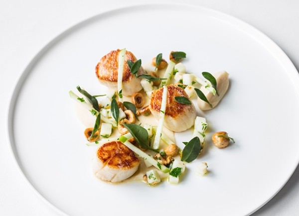 Pan-fried scallops with celeriac, apple and hazelnuts