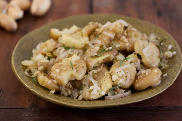 Pan-fried smashed potatoes with tarragon