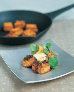 Pan-fried tofu with caramelized sauce