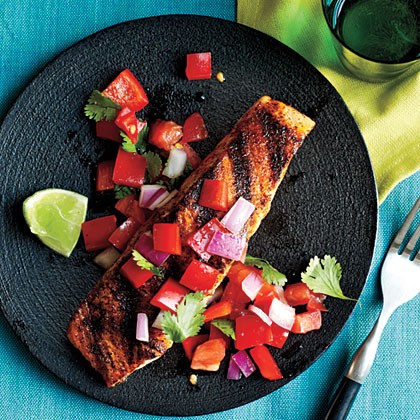 Pan-grilled salmon with red pepper salsa