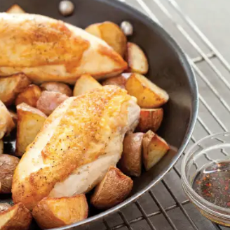 Pan-roasted chicken breasts with potatoes