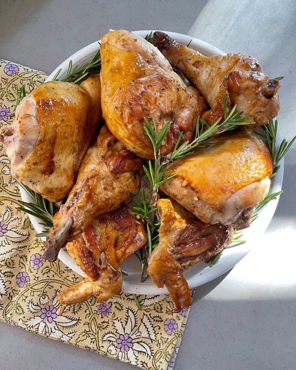 Pan-roasted chicken with garlic, rosemary, and white wine (Pollo arrosto in tegame)
