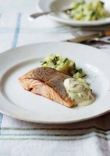 Pan-roasted salmon steaks with lime and coriander mayonnaise (Steak de saumon poêlé avec mayonnaise au citron vert et coriandre)