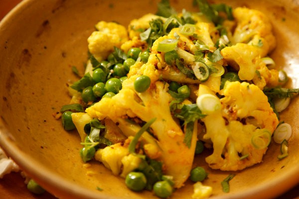 Pan-roasted spiced cauliflower with peas