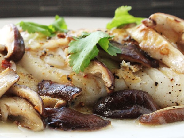 Pan-seared fish with shiitake mushrooms