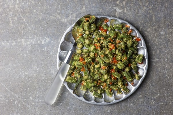 Pan-seared okra with cornmeal and red chile