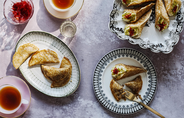 Pancakes stuffed with ashta or walnuts (Atayef ashta & atayef joz)