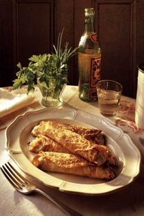 Pancakes stuffed with cream cheese (Crépes farcies de fromage blanc)