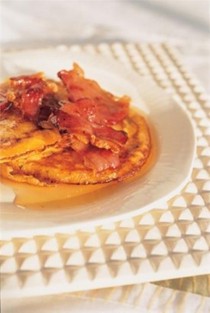 Pancakes with bacon and maple syrup