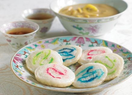Pancakes with banana gravy (Apom bokuah)