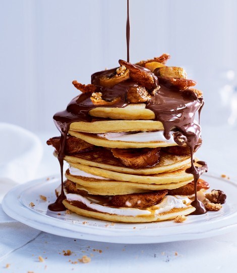 Pancakes with caramelised banana and homemade Nutella-style sauce