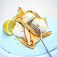 Pancakes with lemon and sugar