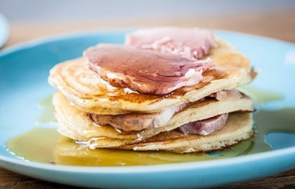 Pancakes with roast ham and maple syrup