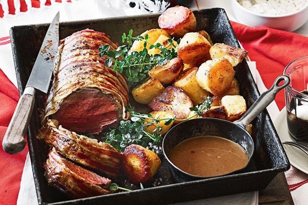 Pancetta-wrapped beef fillet with horseradish and sage