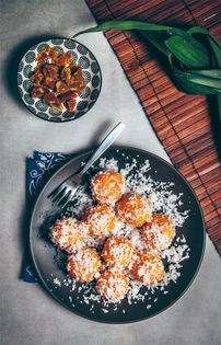Pandan and coconut dumplings