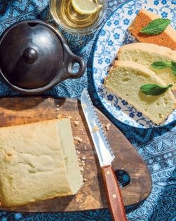 Pandan pound cake (Kue pandan)