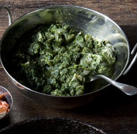Paneer with spinach (Palak paneer)
