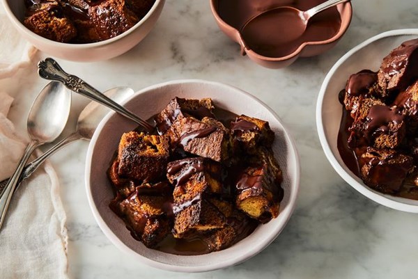 Panetón & hot chocolate bread pudding 