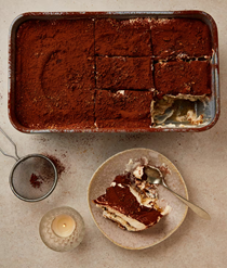 Panettone and walnut tiramisu