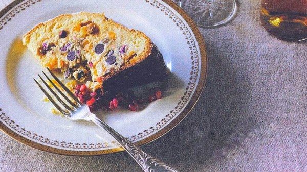 Panettone filled with semifreddo and candied fruits