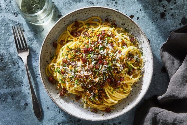 Pangrattato pasta with pepperoni 