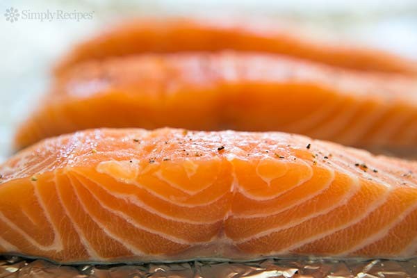Panko-crusted baked salmon