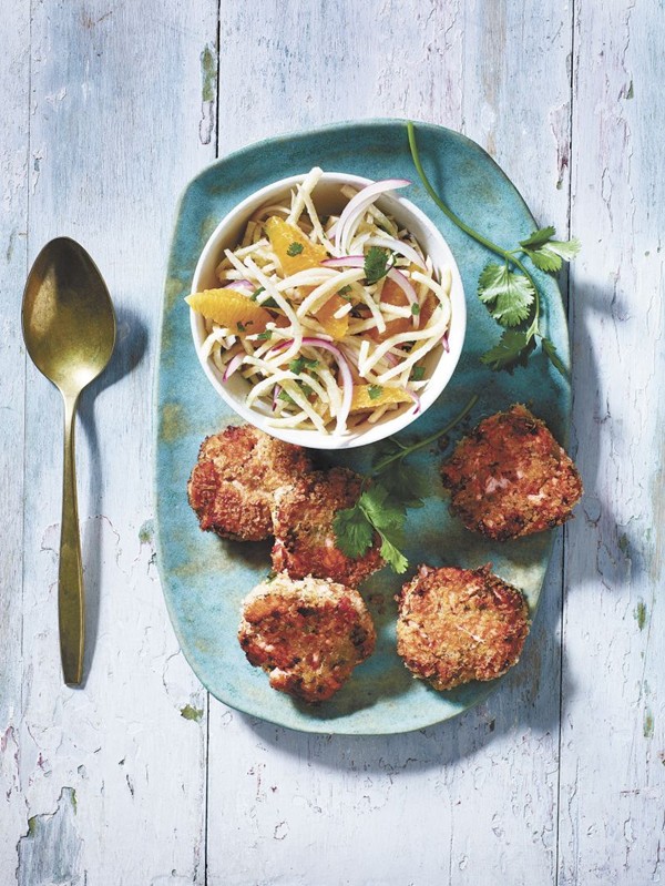 Panko-crusted salmon cakes with jicama orange slaw