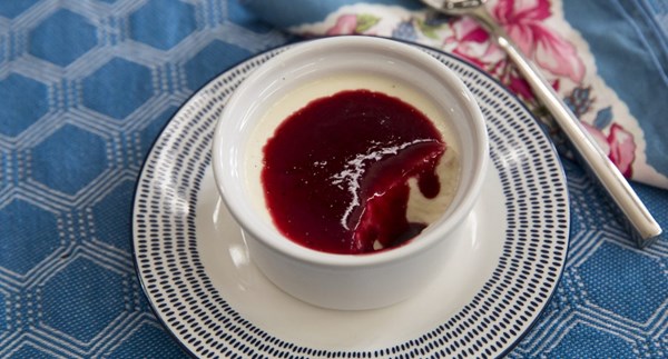 Panna cotta with frutti di bosco