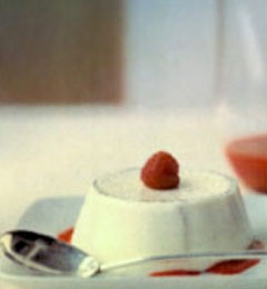 Panna cotta with raspberries