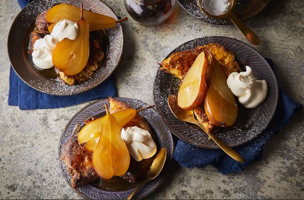 Pannettone French toast with pears in Marsala