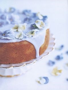 Pansy wreath [cake]