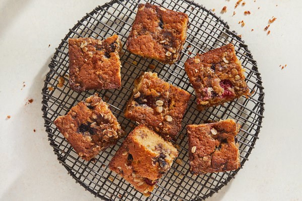 Pantry crumb cake