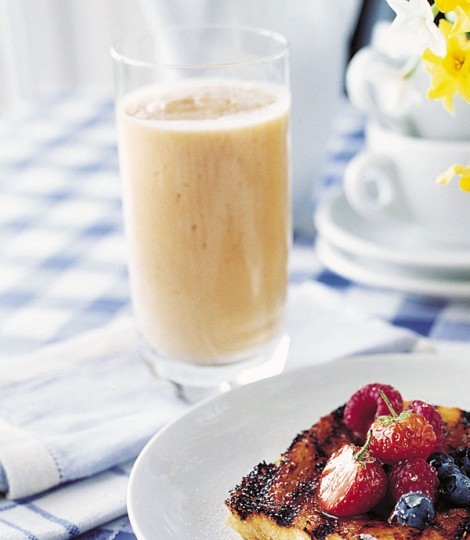 Papaya and banana smoothie