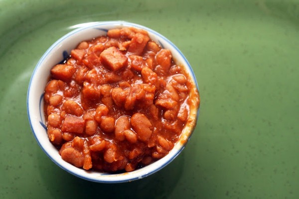 Papaya-ginger beer baked beans