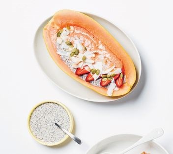 Papaya smoothie bowl w chia